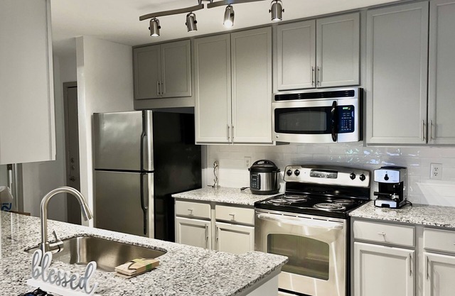 2Bedroom Luxury Vacation Home & Free Parking