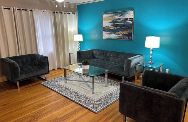 2br Albany Getaway
