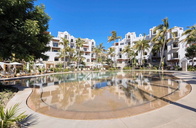 2BR Pool & Private Terrace in Casa Nima