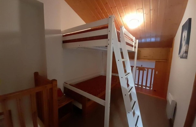 2nd floor, balcony, tv, ski locker, 55m², Aussois