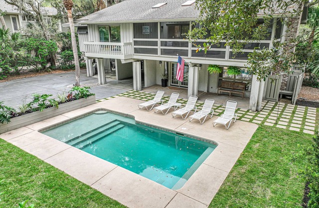 2nd Row Beach House ~ Private Pool ~ 4 King Bedrooms ~ 19 Oyster Catcher Rd