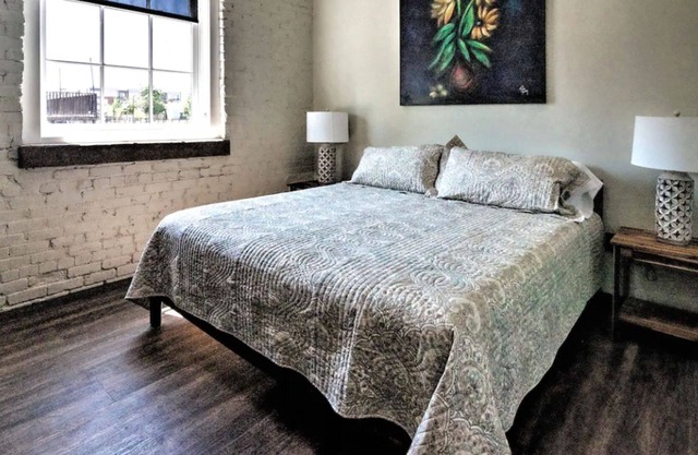 2nd Street Inn Room #3