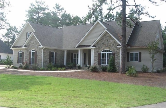 3,100+ Sq. Ft, 12 Beds, Foosball, Ping Pong and Shuffleboard, Patio and Grill