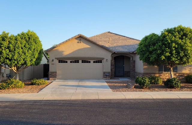 3 Bdrm, Hot Tub, Fire Pit, Putting Green. Close to MLB Spring Training Stadiums