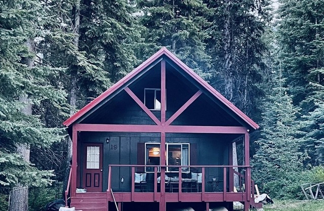 3 Bed/1 Bath Retreat in the Mountains