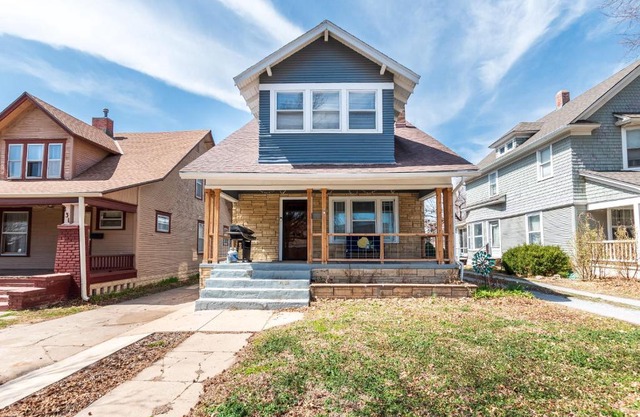 3 Bed 2 Bath by College Hill w Fitness Room