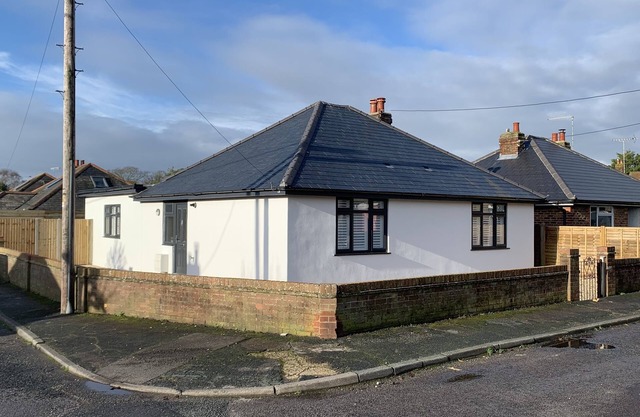 3 bed detached bungalow with a large open plan kitchen living room