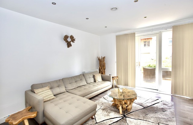 3 Bed Luxury House Beckton London