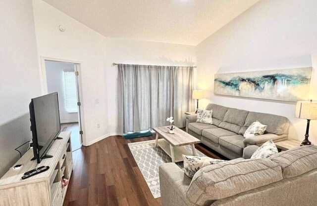 3 Bedroom 2.5 Bathroom Clear Creek 1050
