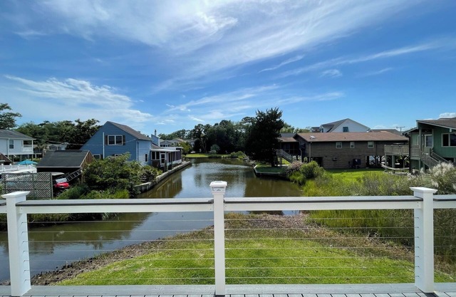 3 bedroom, 2 bath house in the Cherry Grove section of North Myrtle Beach SC