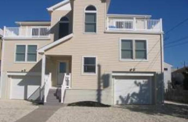 3 bedroom accommodation in Beach Haven
