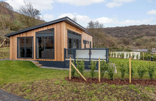 3 bedroom accommodation in Cheddar