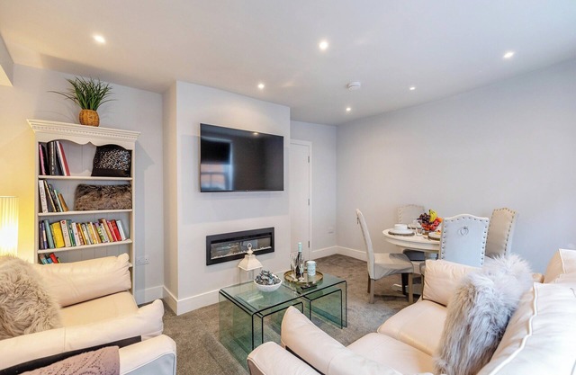 3 bedroom accommodation in Whitby