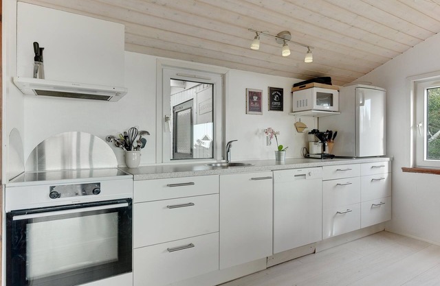 3 bedroom accommodation in Hejls