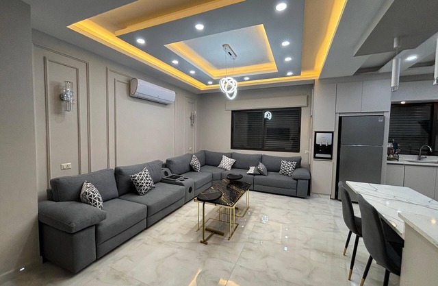 3-bedroom apartment in lovely Amman with AC