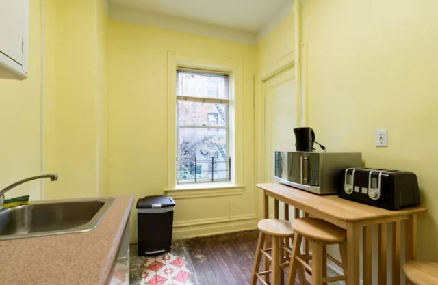 3-bedroom apartment in delightful Brooklyn