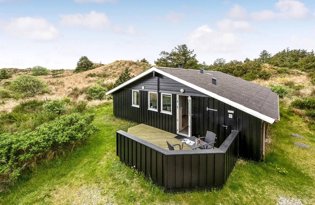 3 bedroom awesome home in Hvide Sande