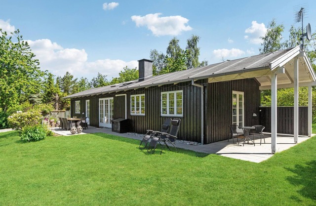 3 bedroom awesome home in Græsted