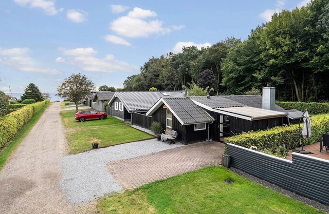 3 bedroom awesome home in Bjert