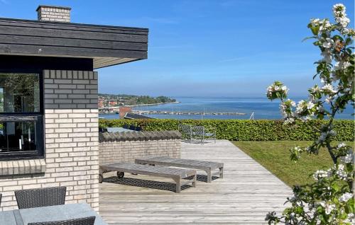 3 Bedroom Beautiful Home In Hejls