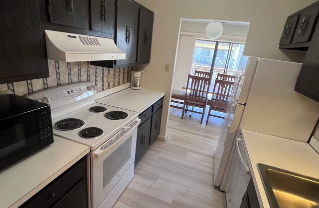 3-bedroom condo in lovely North Ocean City roomy for 2 families with children