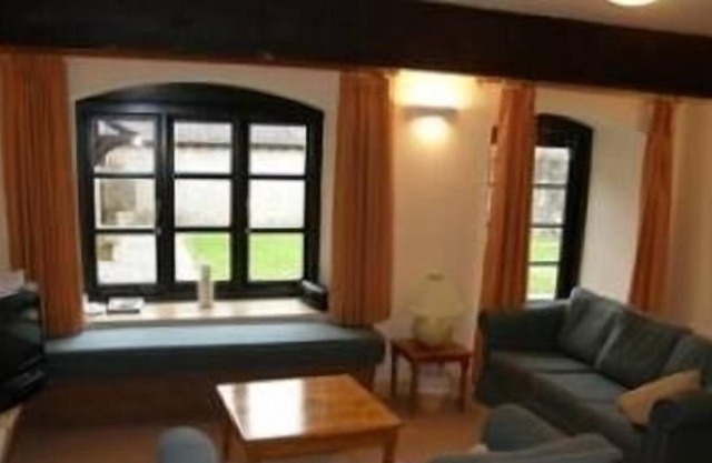 3 bedroom cottage - Sharp Tor