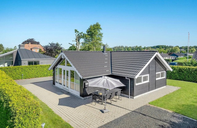 3 bedroom cozy home in Børkop