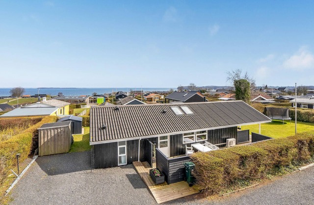3 bedroom cozy home in Hejls