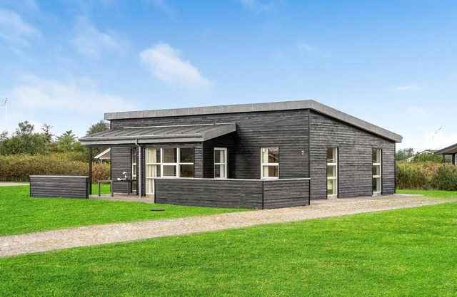 3 bedroom cozy home in Tarm