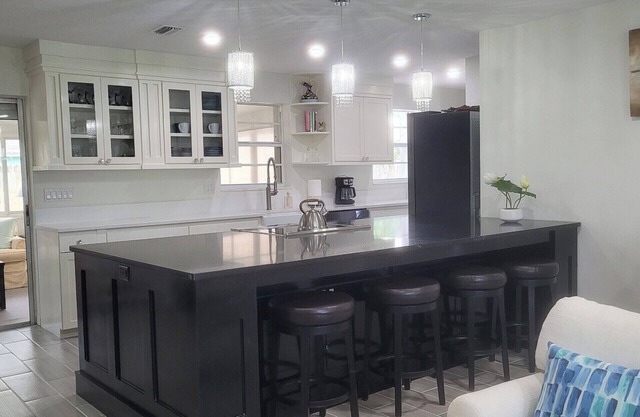 3 Bedroom family house. Within minutes of the beauty Jupiter has to offer!