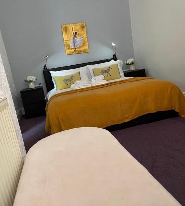 3 bedroom flat in Maida Vale