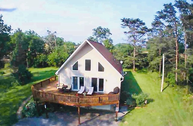 3-bedroom house in quaint James Creek just 1 mile from Raystown Lake