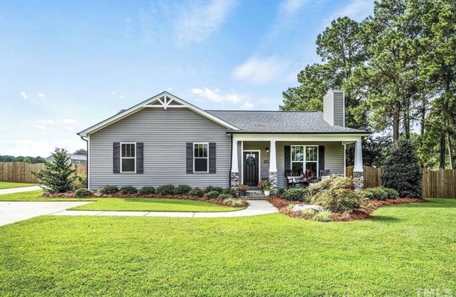 3-bedroom house in nice Willow Springs with WiFi, AC