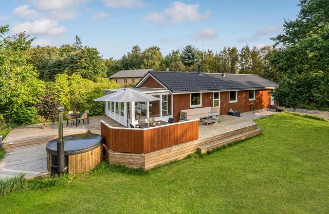 3 Bedroom Lovely Home In Havndal