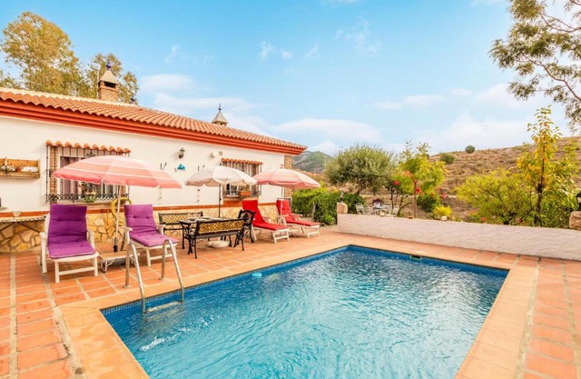3 Bedroom Lovely Home In Sedella