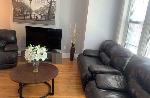 3 Bedroom Medical Center!