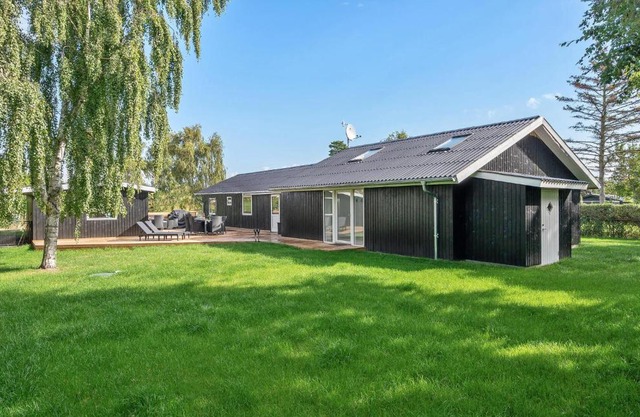 3 Bedroom Nice Home In Rødby