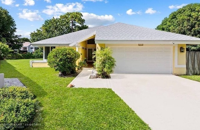 3 Bedroom Single family 437127 by Houzlet