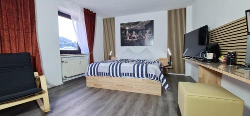 3 bedroom Suite, kitchen, terrace in upper town