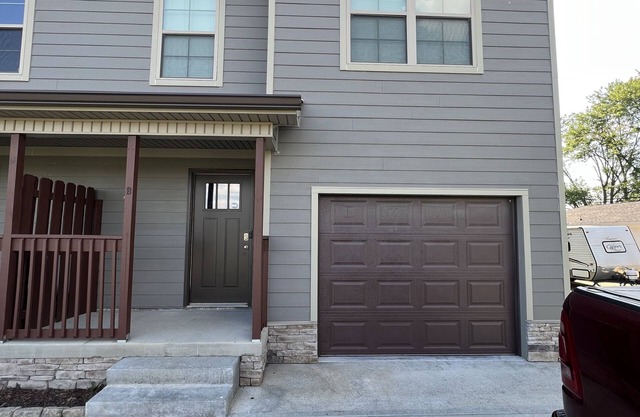 3 bedroom townhome close to Nashville!
