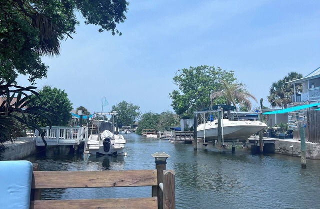 3-bedroom vacation home just 4 minutes to Hudson Beach