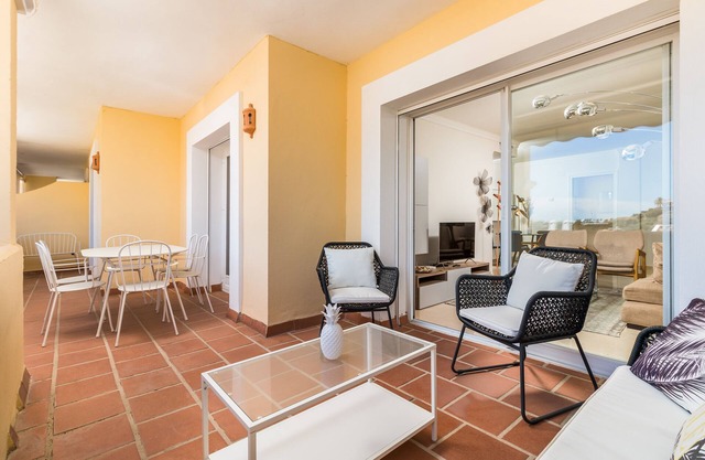 3 BEDROOMS MODERN APARTMENT IN THE RESORT OF THE QUINTA GOLF & SPA