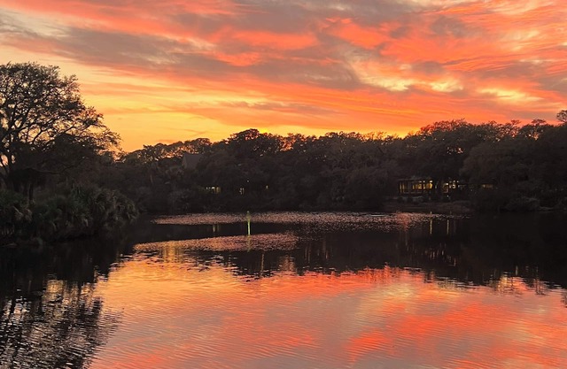 3 BR Premier Parkside Villa on Lagoon with Dock and Resort Privileges
