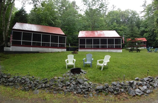 #3 Chester @ Birchwood Cottages at Loon Lake. Family Friendly Waterfront