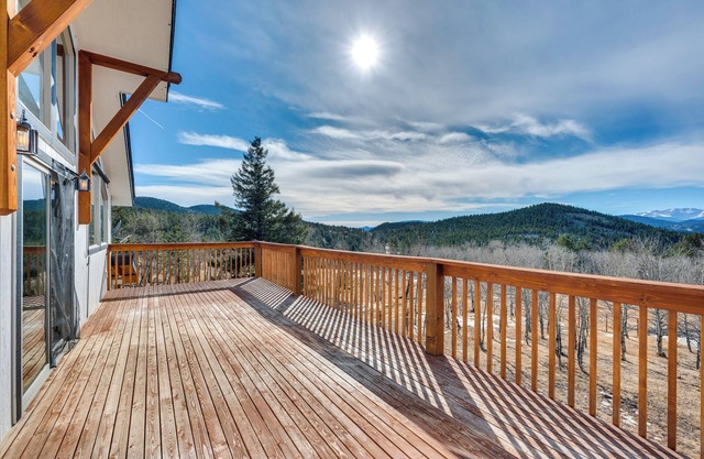 3 Mi to Casinos: Cabin w/Stables in Black Hawk!