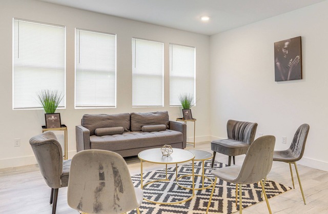 3 Mi to Six Flags: Apartment in Metro Atlanta