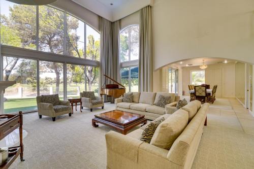 3 Mi to the Strip - Las Vegas Estate with Pool!