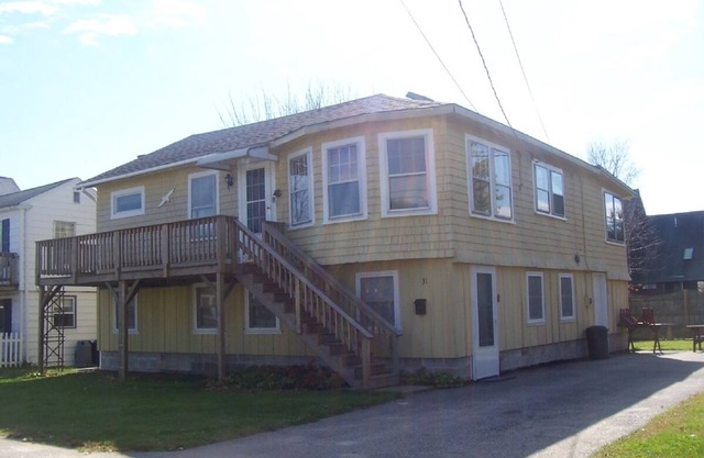 3 Minute Walk to Ocean-1st Floor Unit