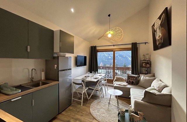 3-room Apartment with Mezzanine, 5 ppl, Méribel - Pets allowed, WiFi