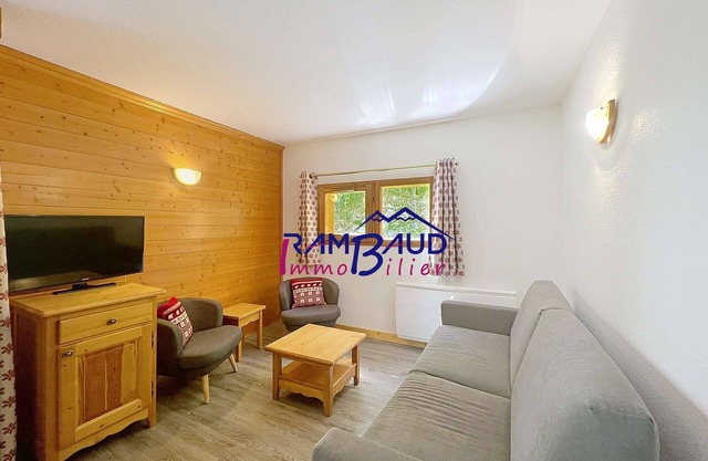 3 rooms 6 people Swimming Pool Private parking